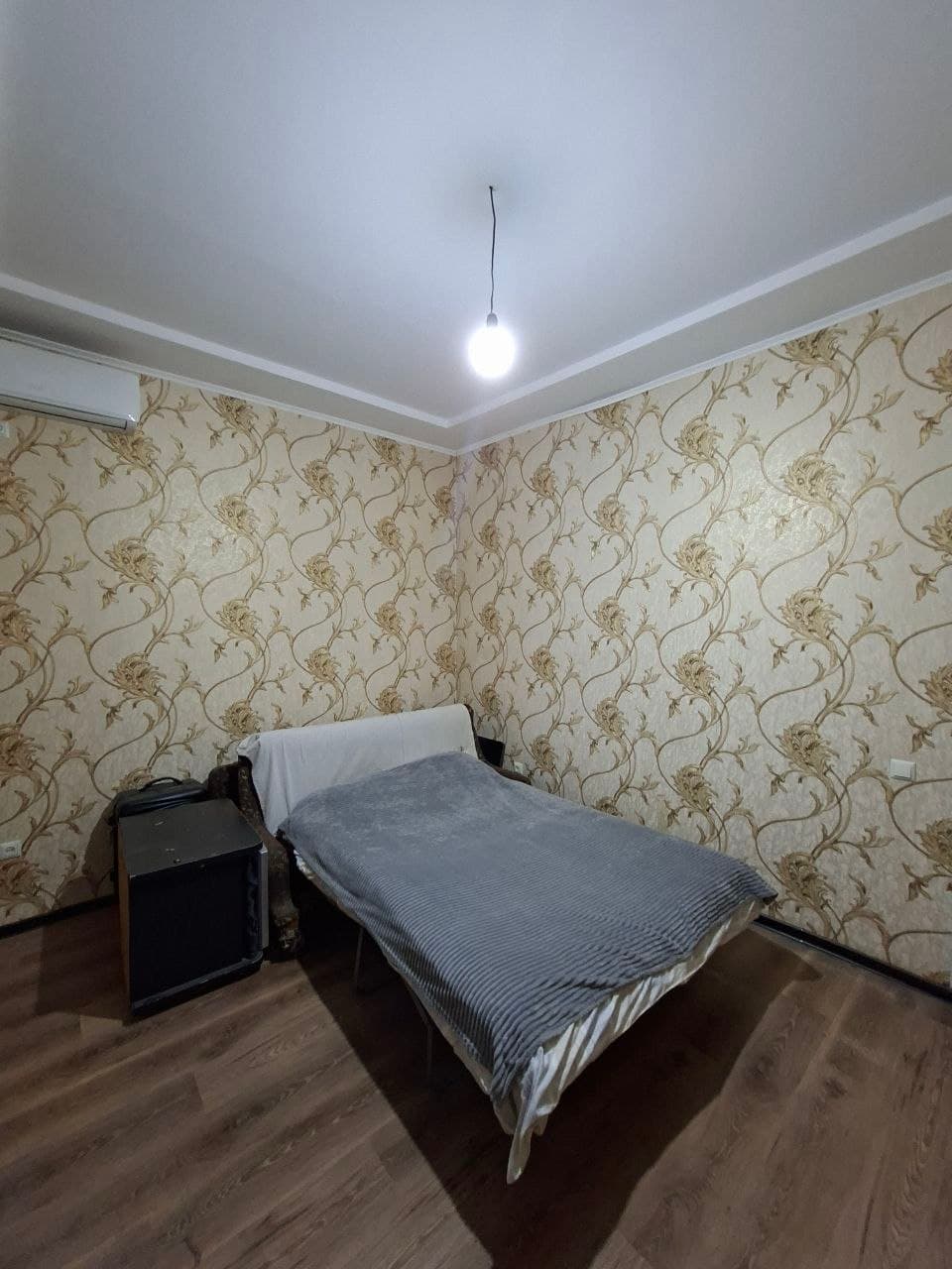 Tashkent, Yashnabad District, Qamashi street, 33